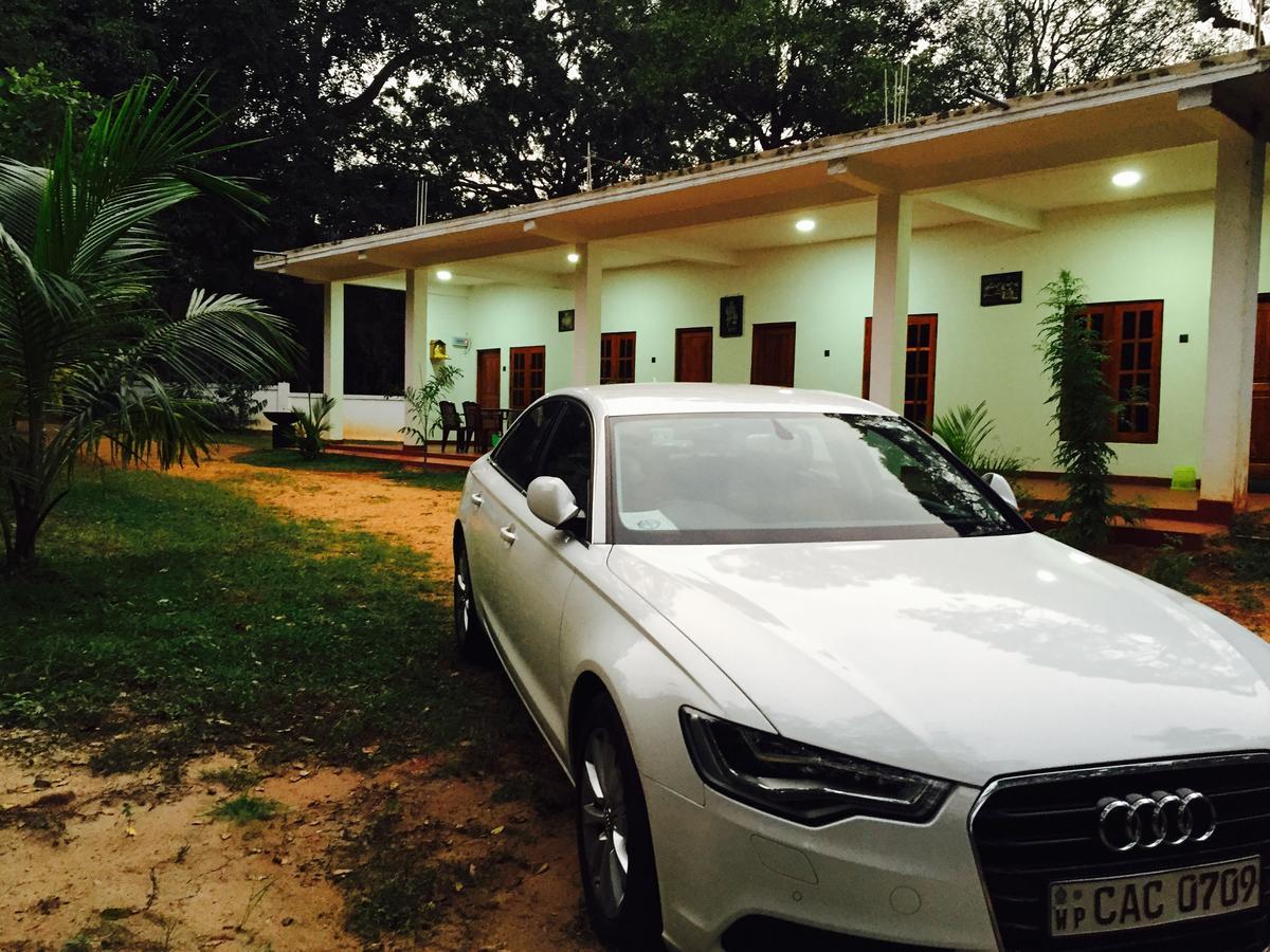 Punkalasa Tourist Lodge Anuradhapura Eksteriør bilde